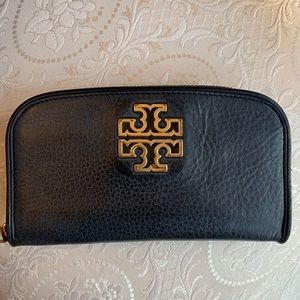 Tory Burch Black Gold Leather Zip Wallet